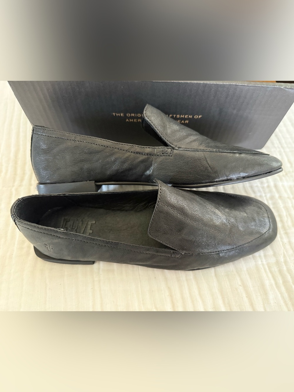NIB Frye Women's Claire Venetian Slip On Leather Loafers Size 8